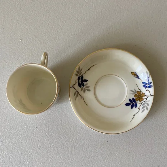 Royal Vienna Demitasse Cup & Saucer - Picture 5 of 8